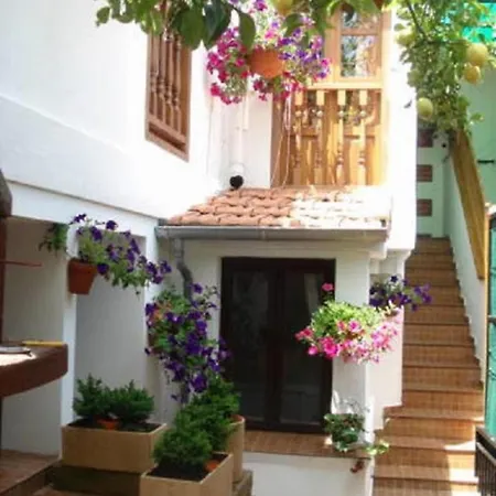 Apartamentos Buganvilla Santillana del Mar Exterior photo